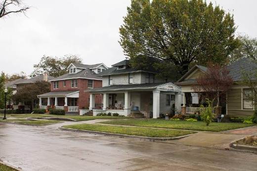Craftsman homes in Fort Worth's Fairmount neighborhood